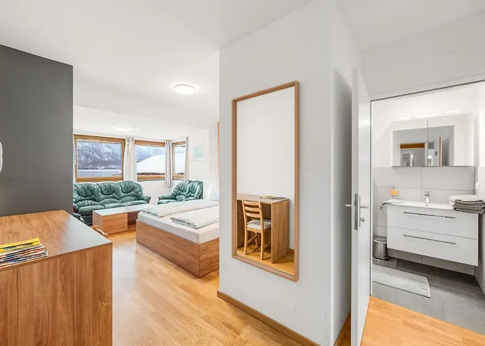 Homestay Lakeside 2 - Mit Gartenzugang