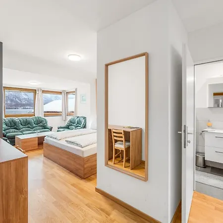 Homestay Lakeside 2 - Mit Gartenzugang