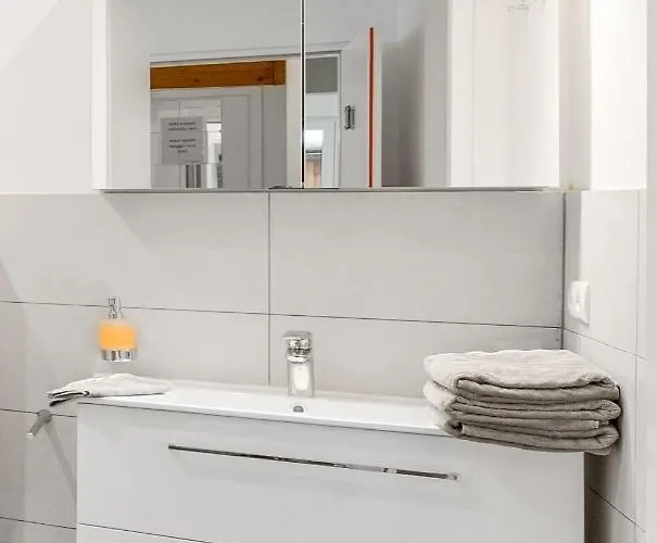 Lakeside 2 - Mit Gartenzugang Homestay Hallstatt